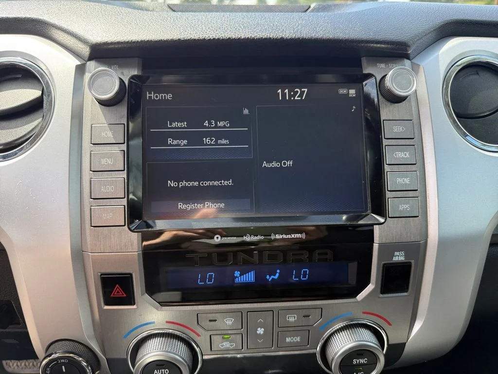 Used 2021 White Toyota SR5 image 22