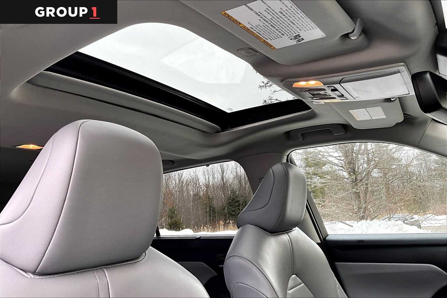 2025 Toyota Highlander XLE - Photo 14