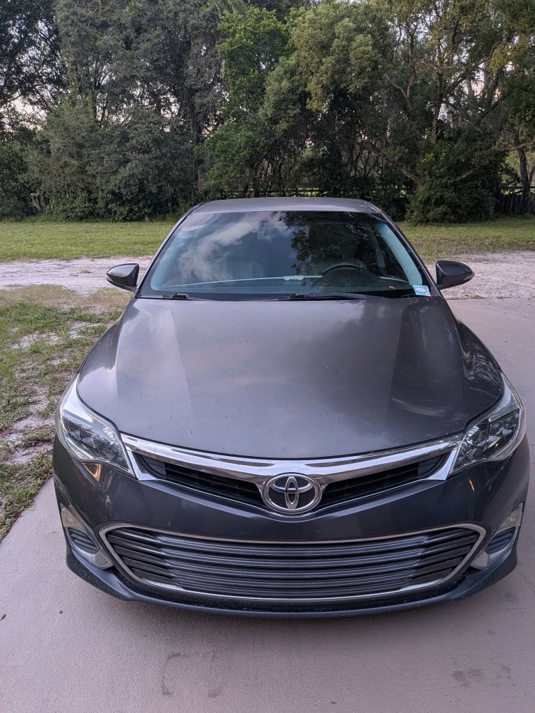 Used 2013 Gray Toyota XLE image 1