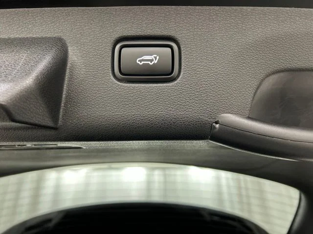 Used 2023 Black Kia X-Line image 30