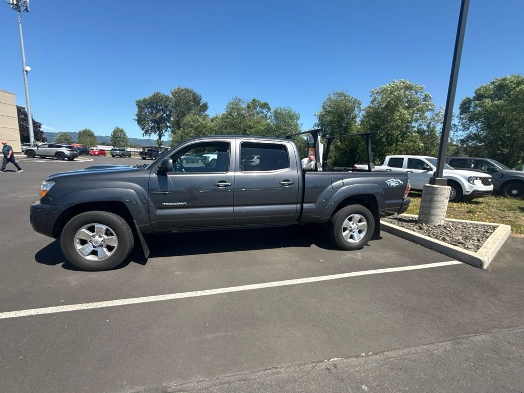 Used 2011 Magnetic Gray Metallic Toyota PreRunner image 6