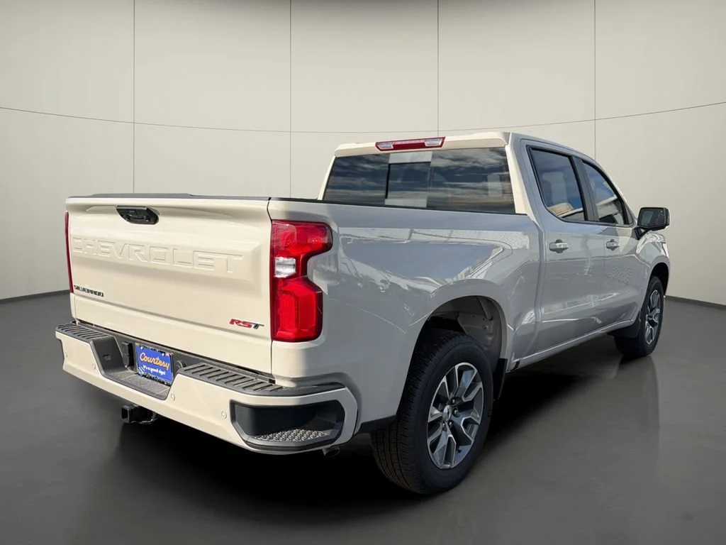 New 2026 White Sands Chevrolet RST image 7