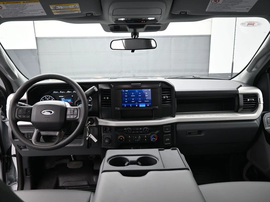 New 2026 Oxford White Ford XL image 23