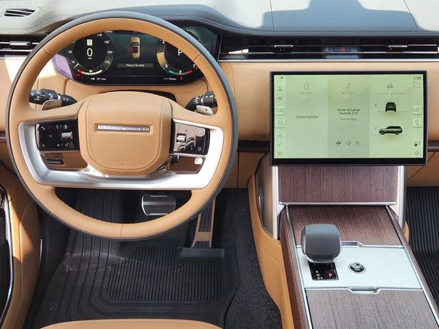 New 2026 British Racing Green Land Rover SE image 25