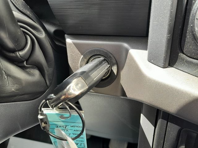 Used 2024 Blue Ford XLT image 19
