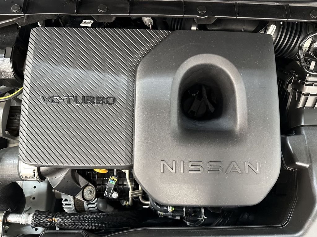 Used 2025 White Pearl Nissan SL image 11