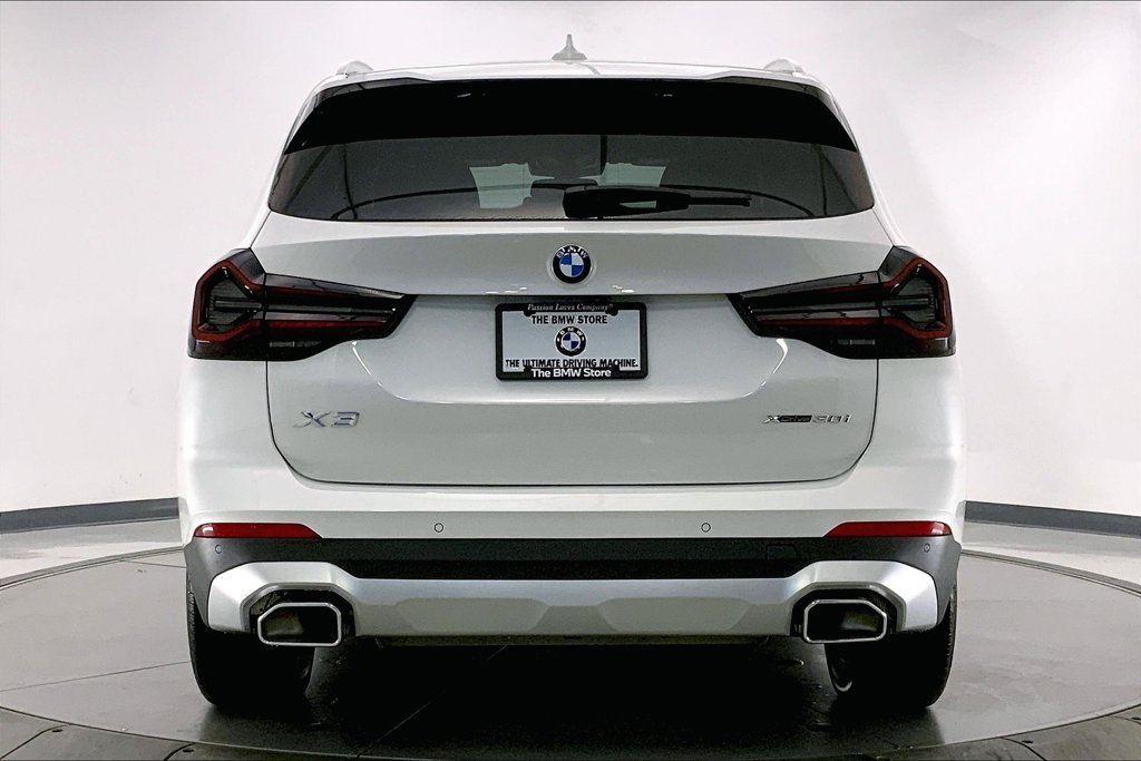 Used 2024 Mineral White Metallic BMW  image 3