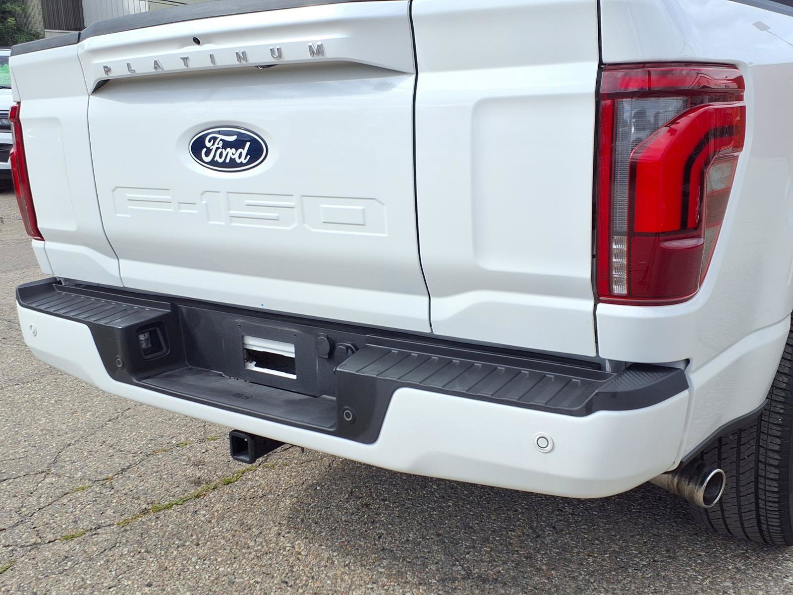 Certified Used 2025 Star White Ford Platinum image 25