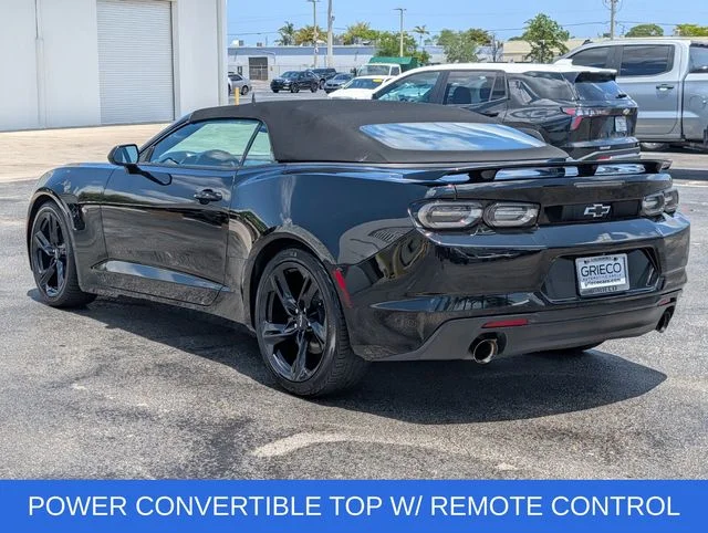 Used 2022 Black Chevrolet 2LT image 5