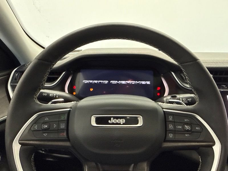 Used 2023 White Jeep Limited image 26