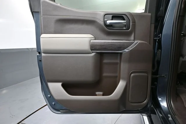 Used 2020 Gray Chevrolet LTZ image 41