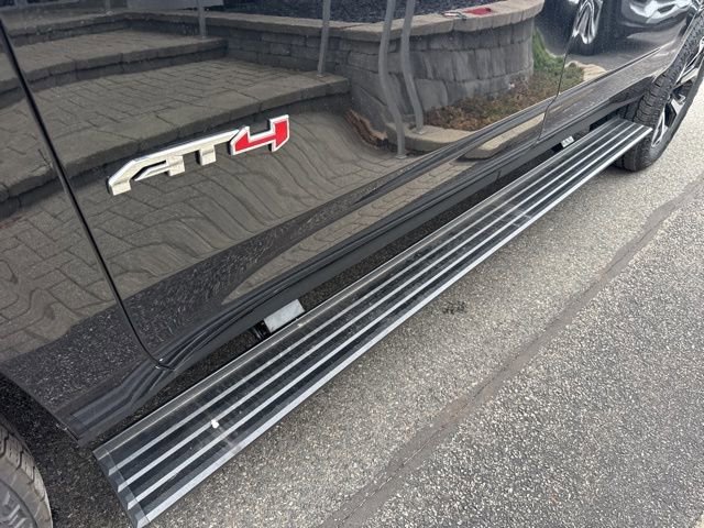 2025 GMC Yukon XL AT4 - Photo 12