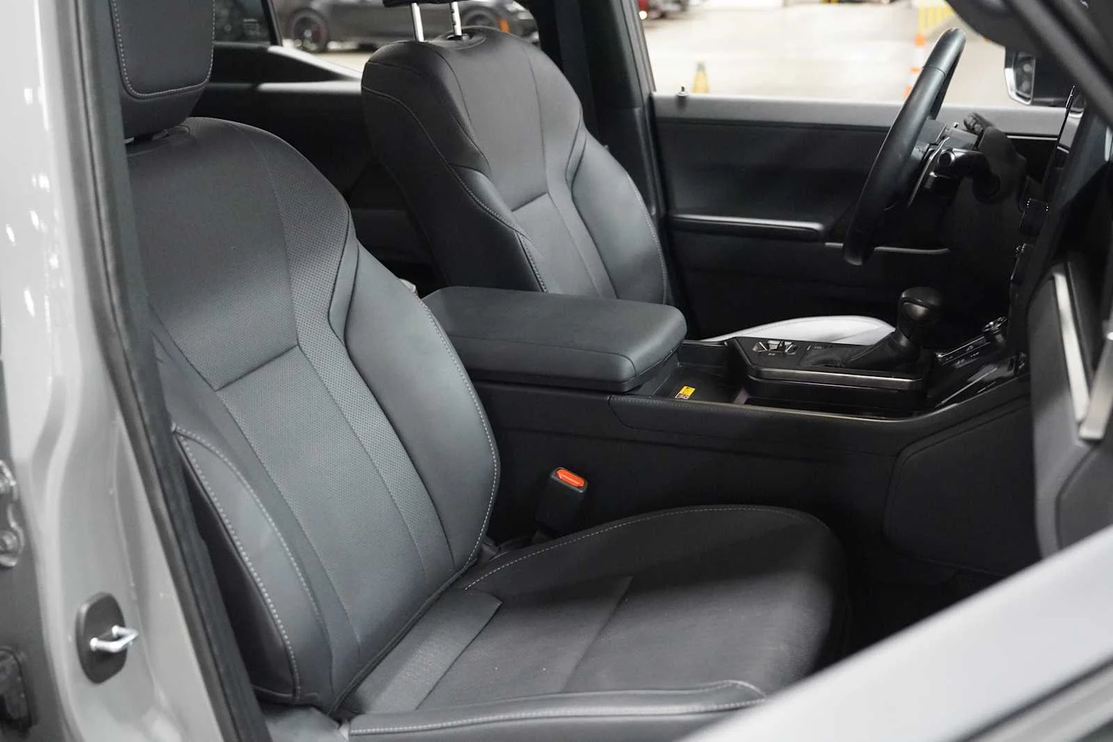 Used 2024 Incognito Lexus Premium+ image 11