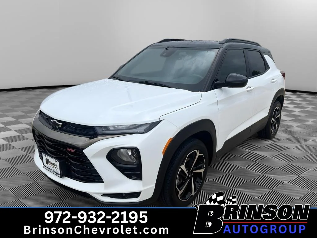 Used 2023 SUMMIT WHITE Chevrolet RS image 1