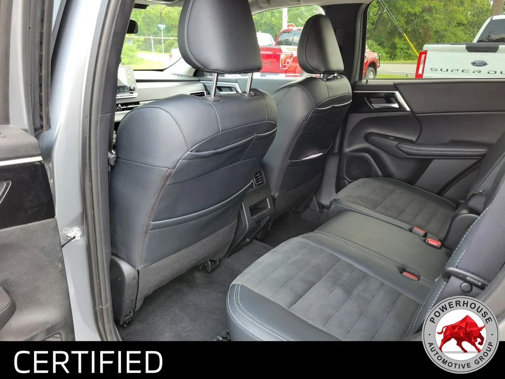 Used 2024  Mitsubishi SE image 15