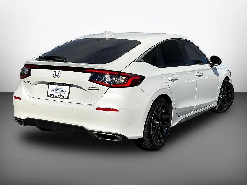 Used 2022 Platinum White Pearl Honda Sport Touring image 6