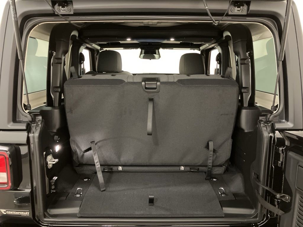 New 2026 Black Clear-Coat Exterior Paint Jeep Sport S image 10