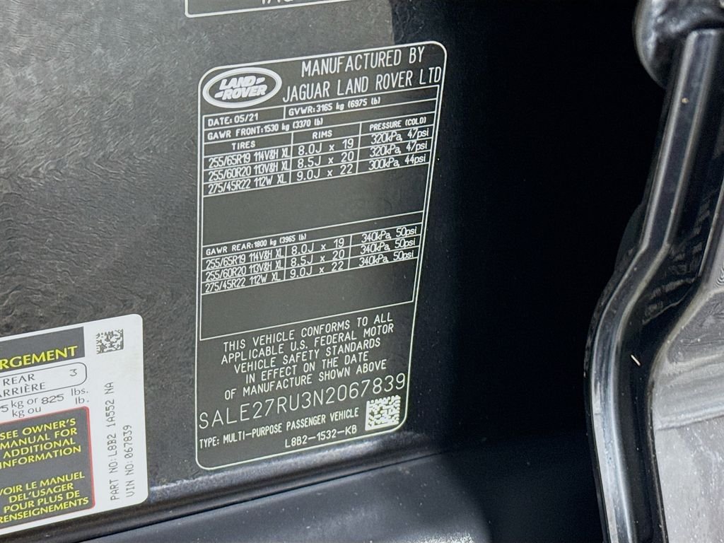 Certified Used 2022 Black Land Rover X-Dynamic SE image 32