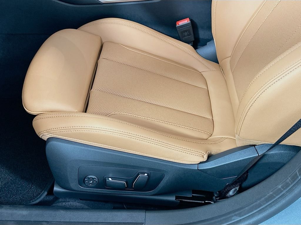 New 2026 Skyscraper Grey Metallic BMW 330i image 21