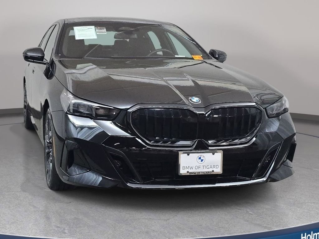 Used 2026 Black Sapphire Metallic BMW 530i xDrive image 3