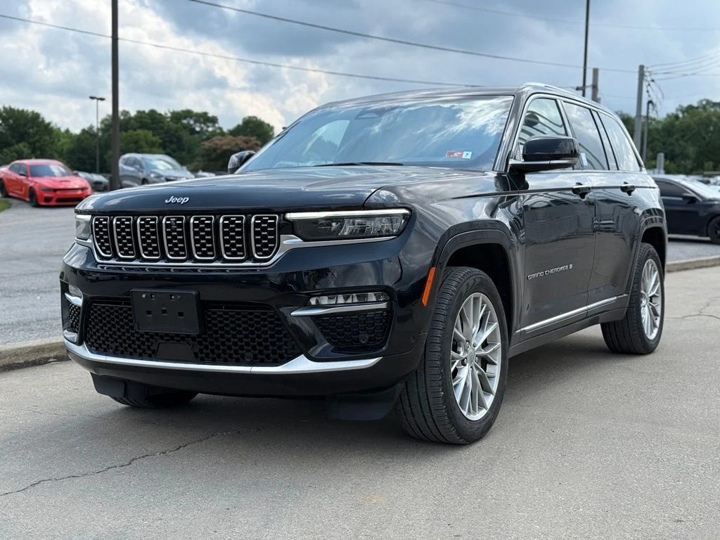 Used 2024 Black Jeep Summit image 2