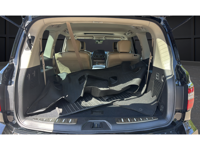 Used 2022 Super Black Nissan Platinum image 25