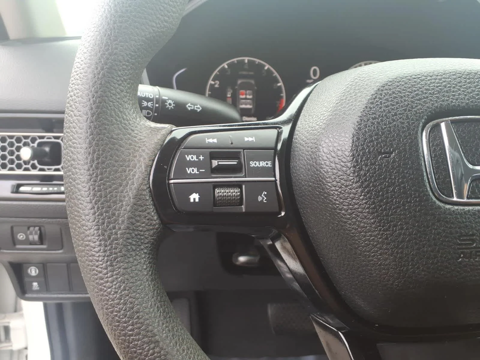 2022 Honda Civic LX - Photo 22