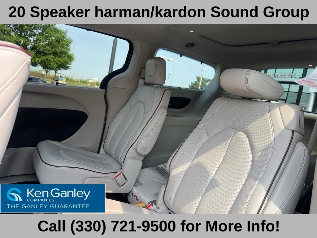 Used 2020 Gray Chrysler Limited image 10
