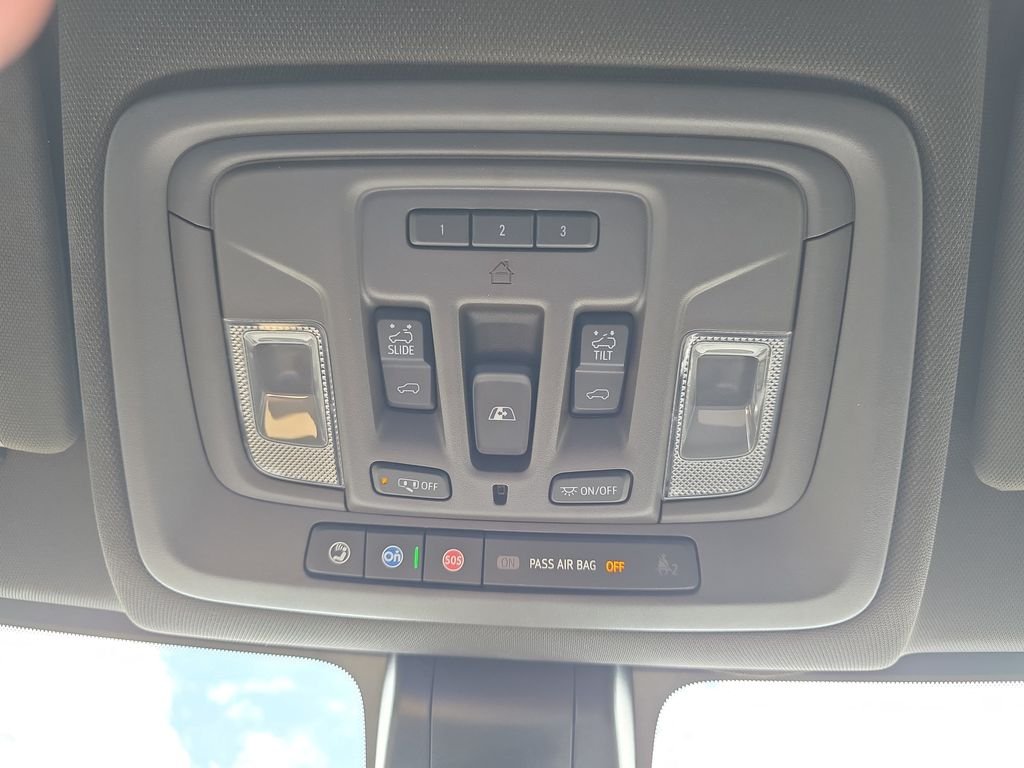 Used 2021 Black GMC Denali image 32