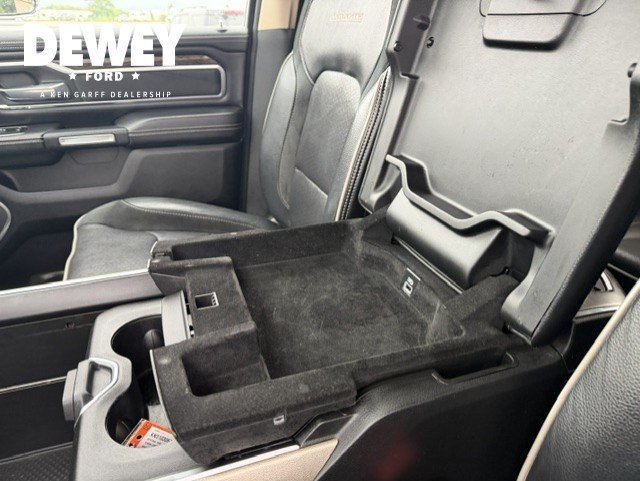 Used 2019 Diamond Black Ram Laramie image 30