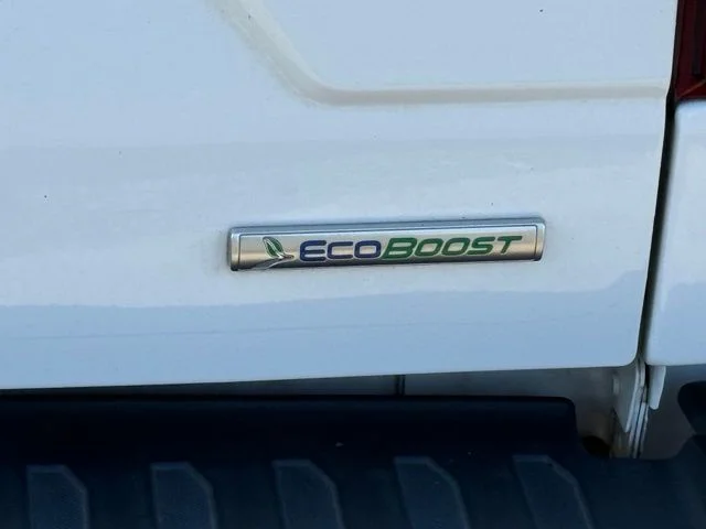 Used 2019 White Ford Lariat image 11