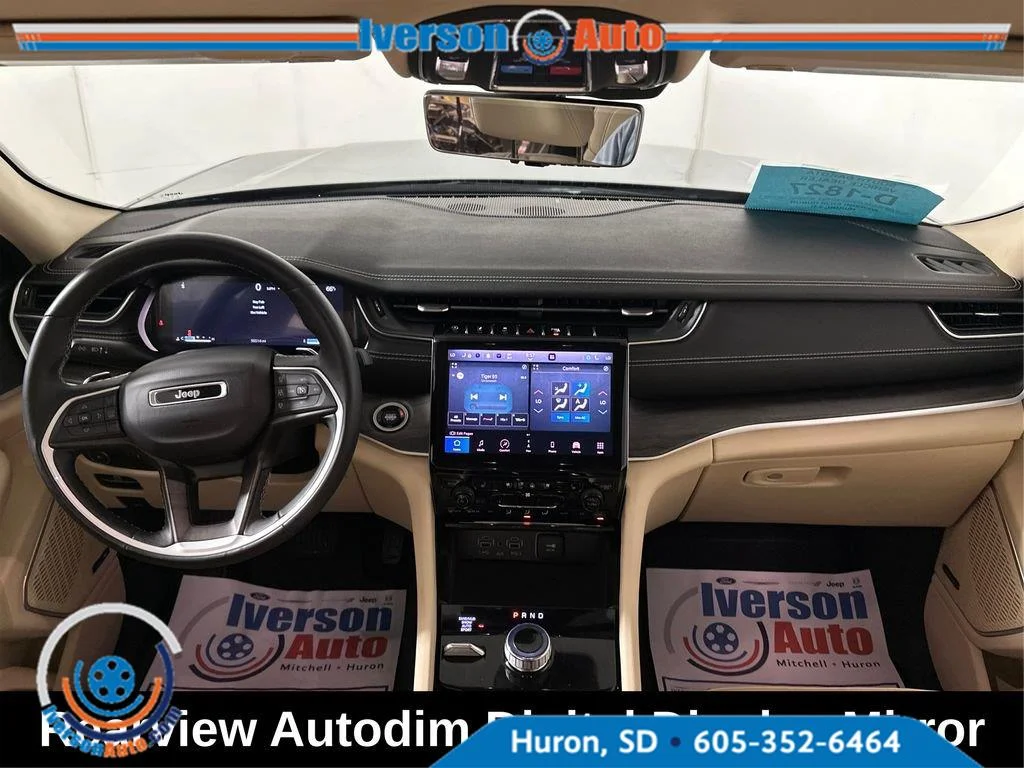 Used 2022 Baltic Gray Metallic Clearcoat Jeep Limited image 30