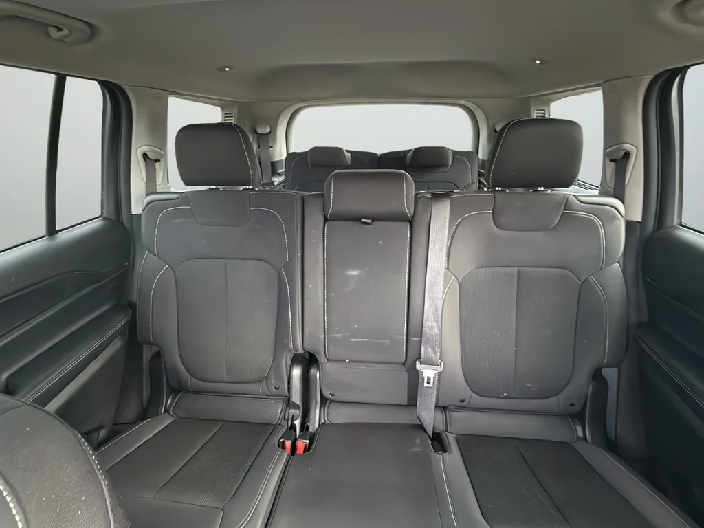 Used 2022 Black Jeep Laredo image 28