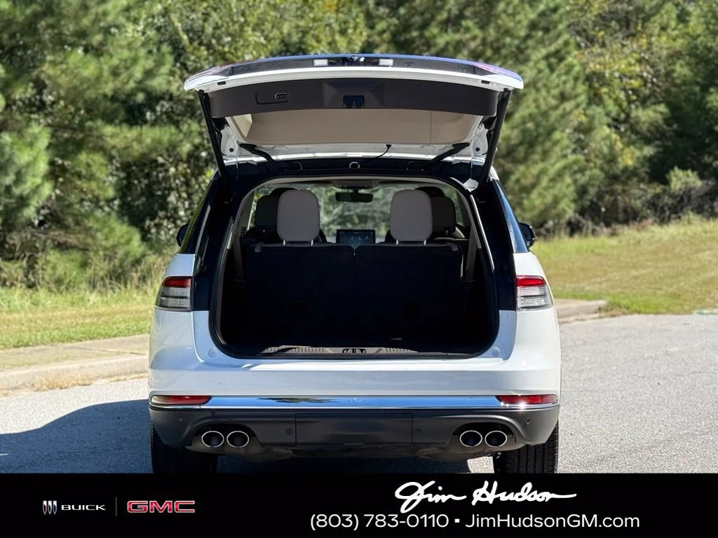 Used 2020 White Lincoln Reserve image 18