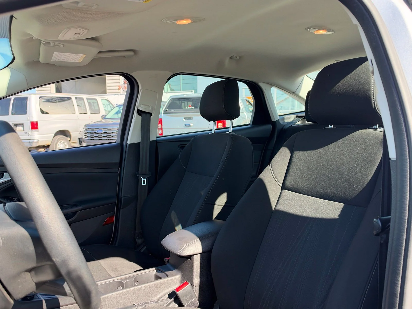 Used 2018 Silver Ford SE image 11