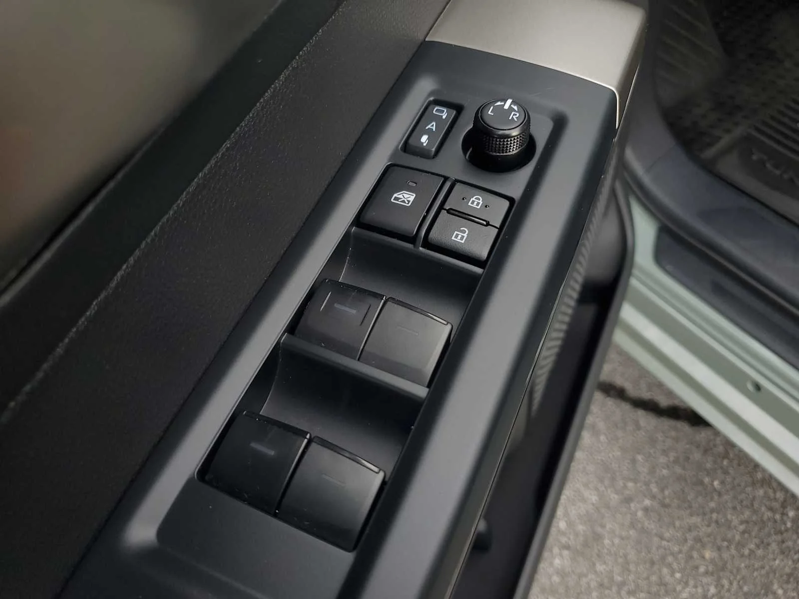Used 2025 Lunar Rock Toyota Limited image 19