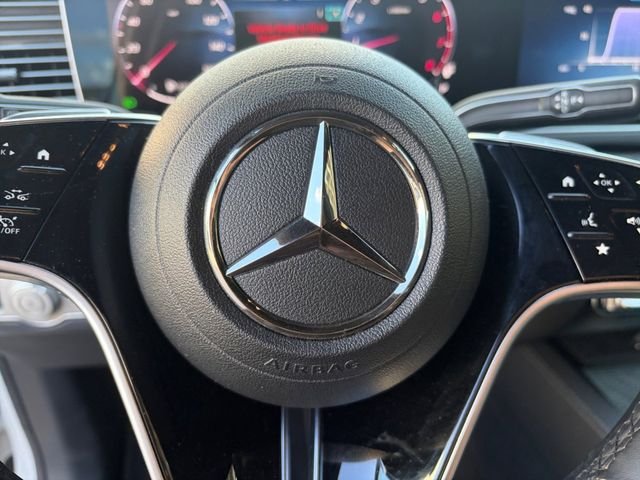 Used 2025  Mercedes-Benz GLS 450 image 7