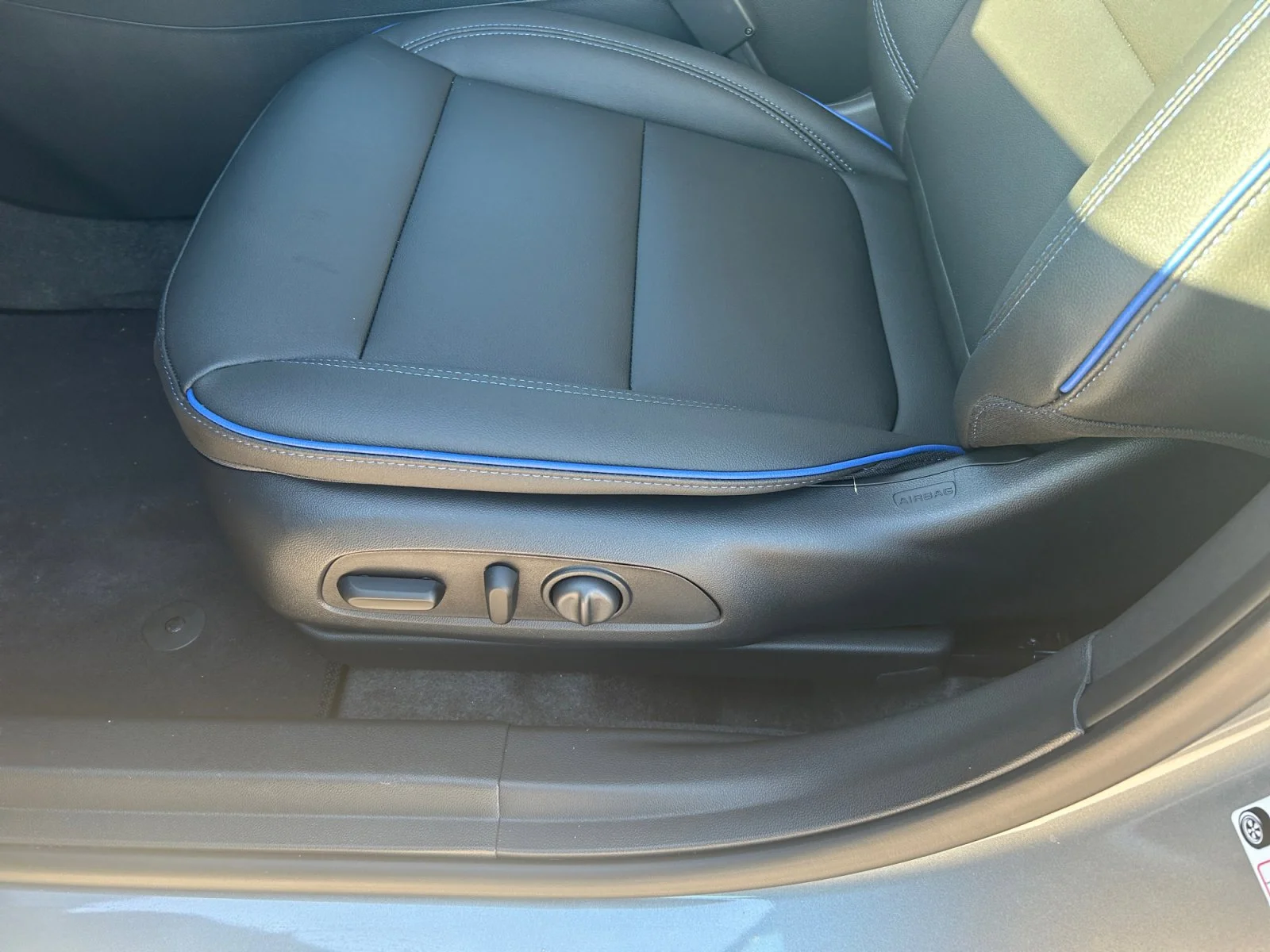 New 2026 Moonstone Grey Metallic Buick Sport Touring image 15