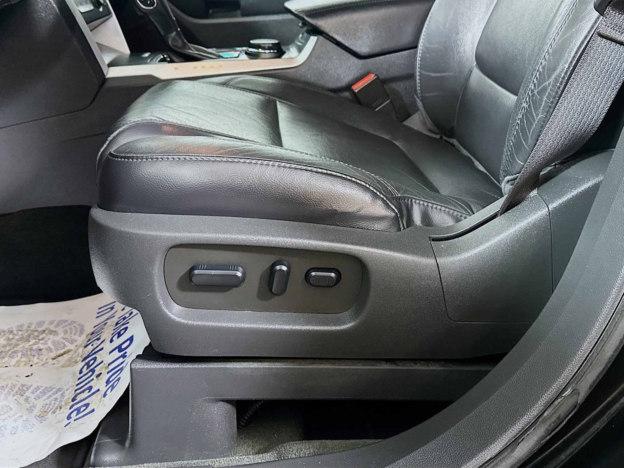 Used 2011 Black Ford XLT image 19