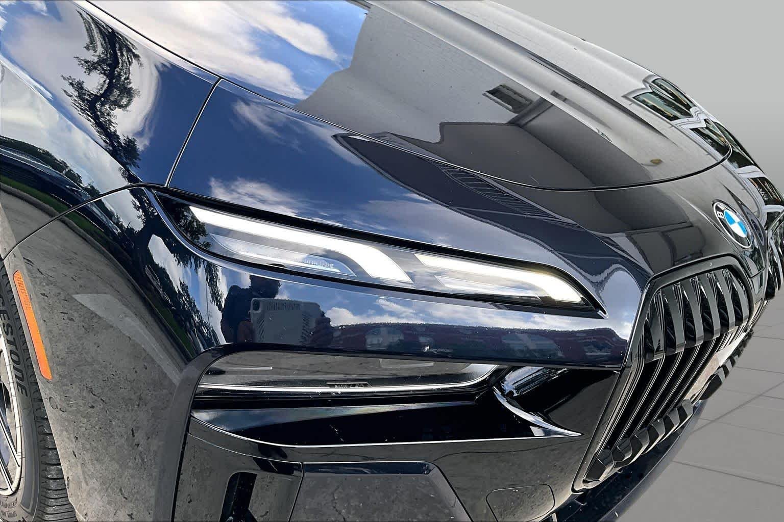 Used 2023 Carbon Black Metallic BMW 740i image 25