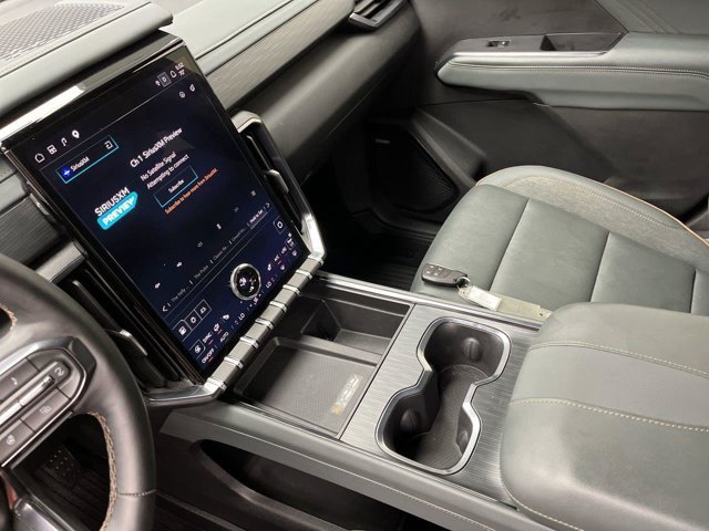 Used 2025 Sterling Metallic GMC AWD AT4 image 18