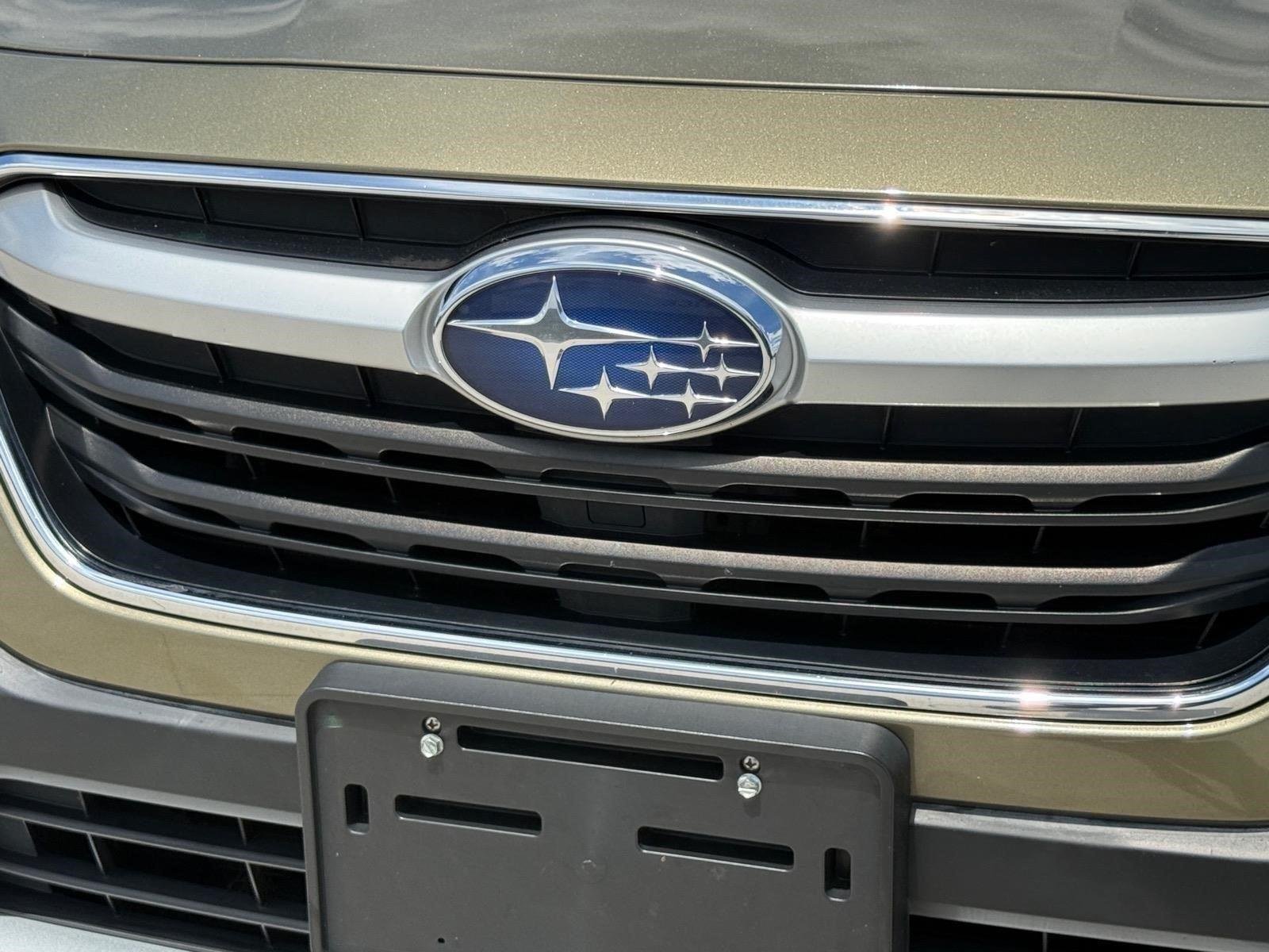 Used 2020 Autumn Green Metallic Subaru Limited image 15