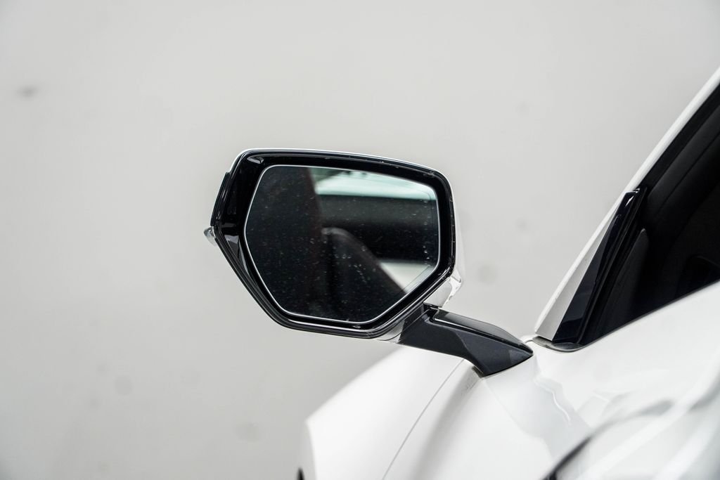 Used 2023 White Chevrolet Stingray image 18