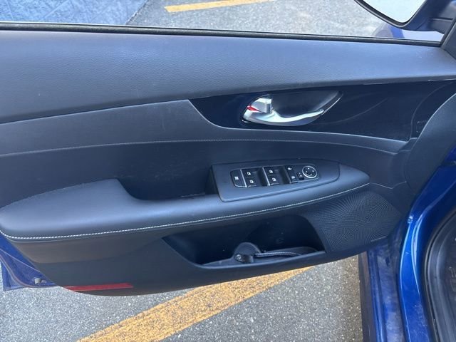 Certified Used 2024 Deep Sea Blue Kia GT-Line image 14