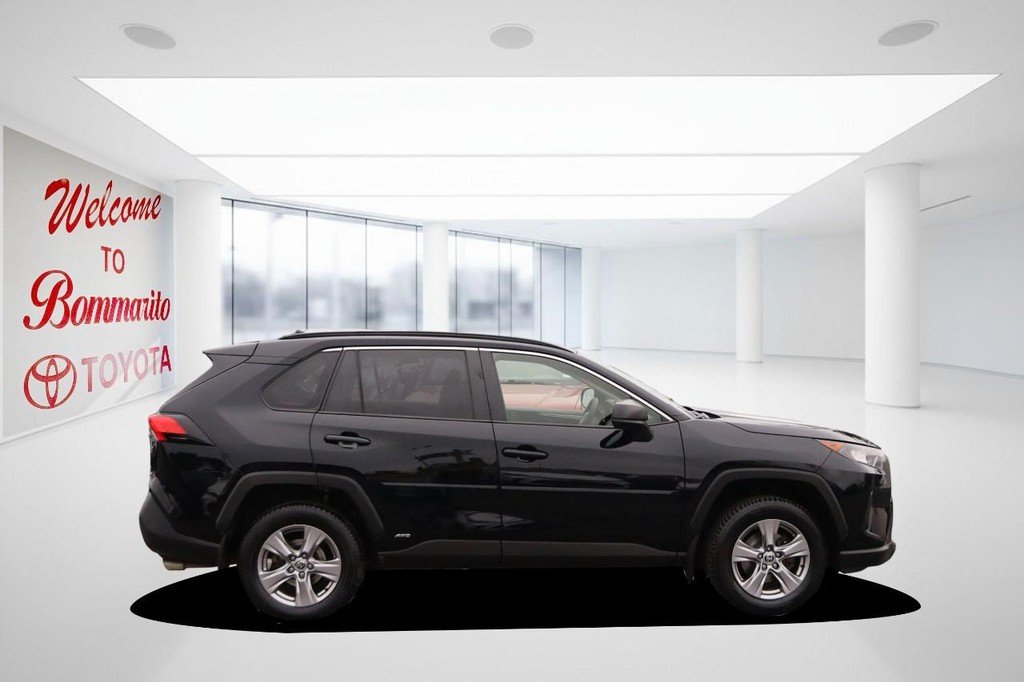 Certified Used 2022 Midnight Black Metallic Toyota Hybrid LE AWD (Natl) image 5