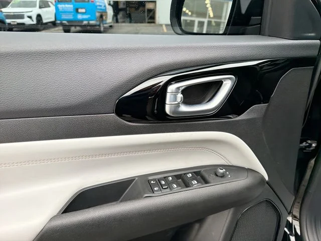 Used 2023 Black Jeep Limited image 22