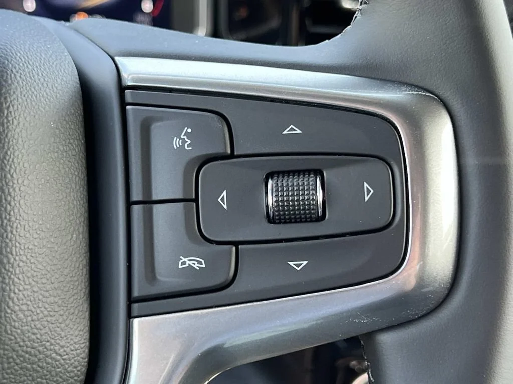 Used 2026 Black Chevrolet LT image 19