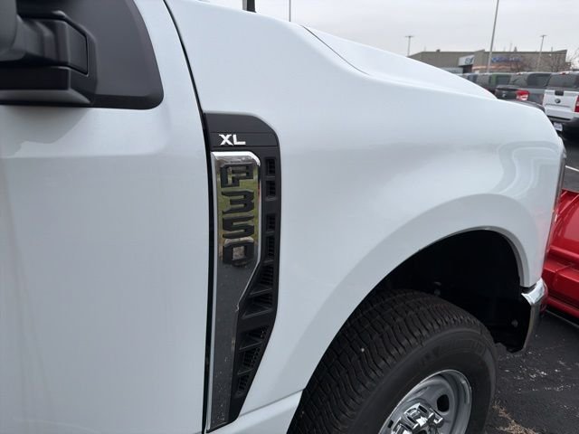 2026 Ford F-350 Super Duty XL - Photo 23