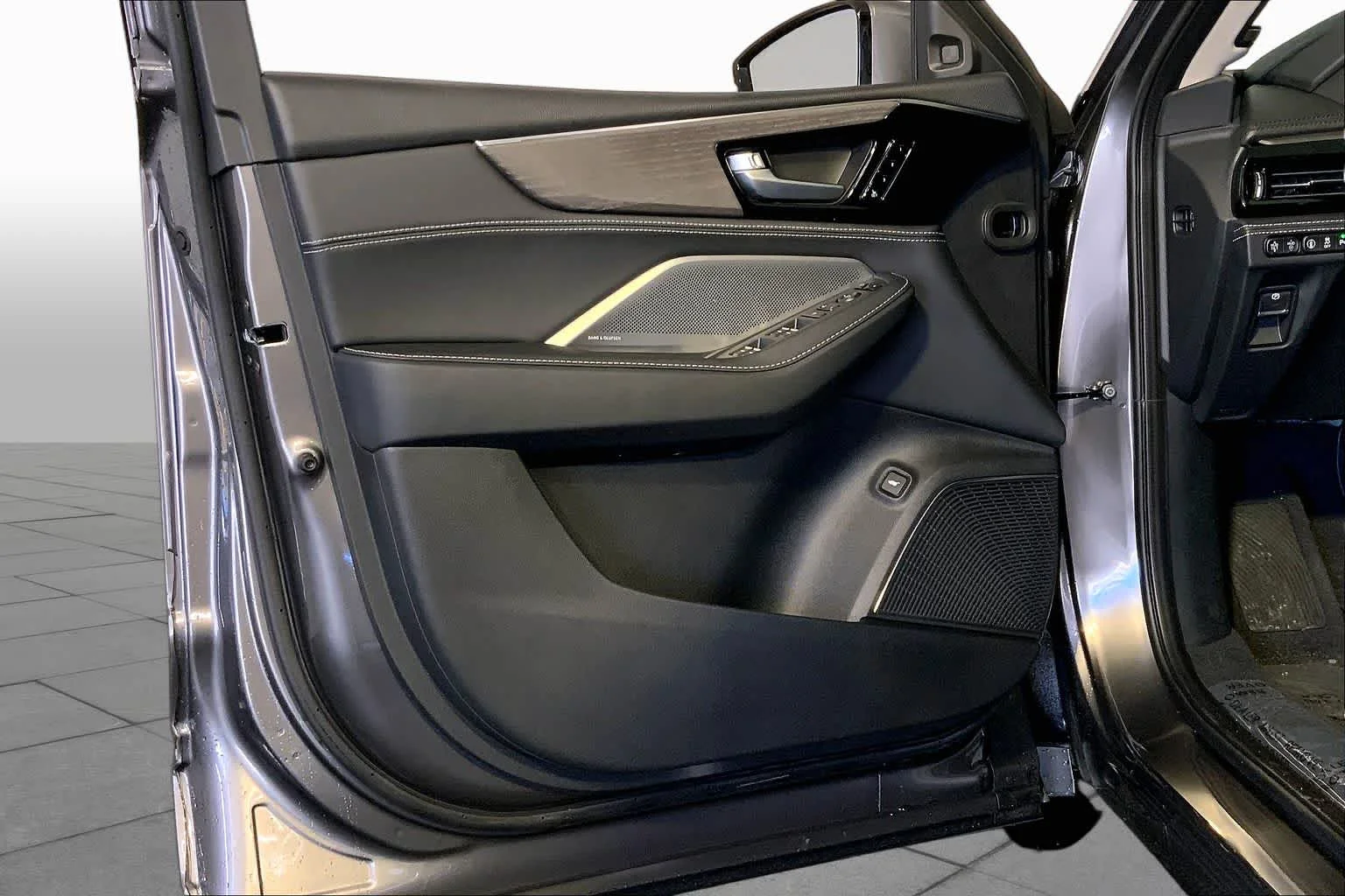New 2026 Liquid Carbon Metallic Acura With Advance Package image 12
