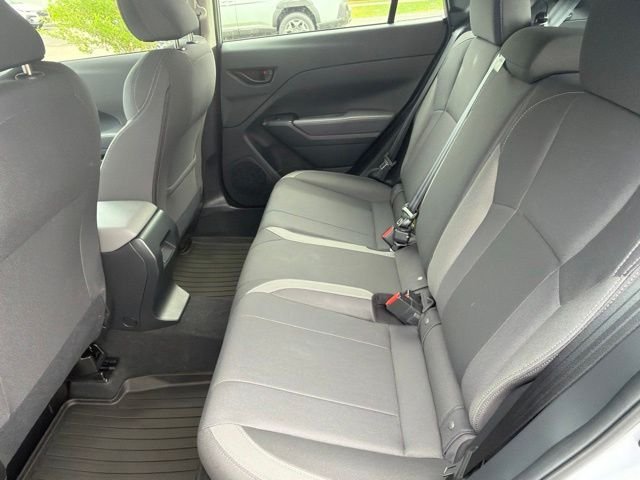 Used 2025 Silver Subaru Base image 22